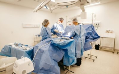 Parar de menstruar após retirar o útero significa entrar na menopausa?